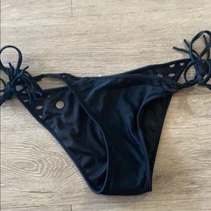 Black cheeky volcom bathing suit bottoms